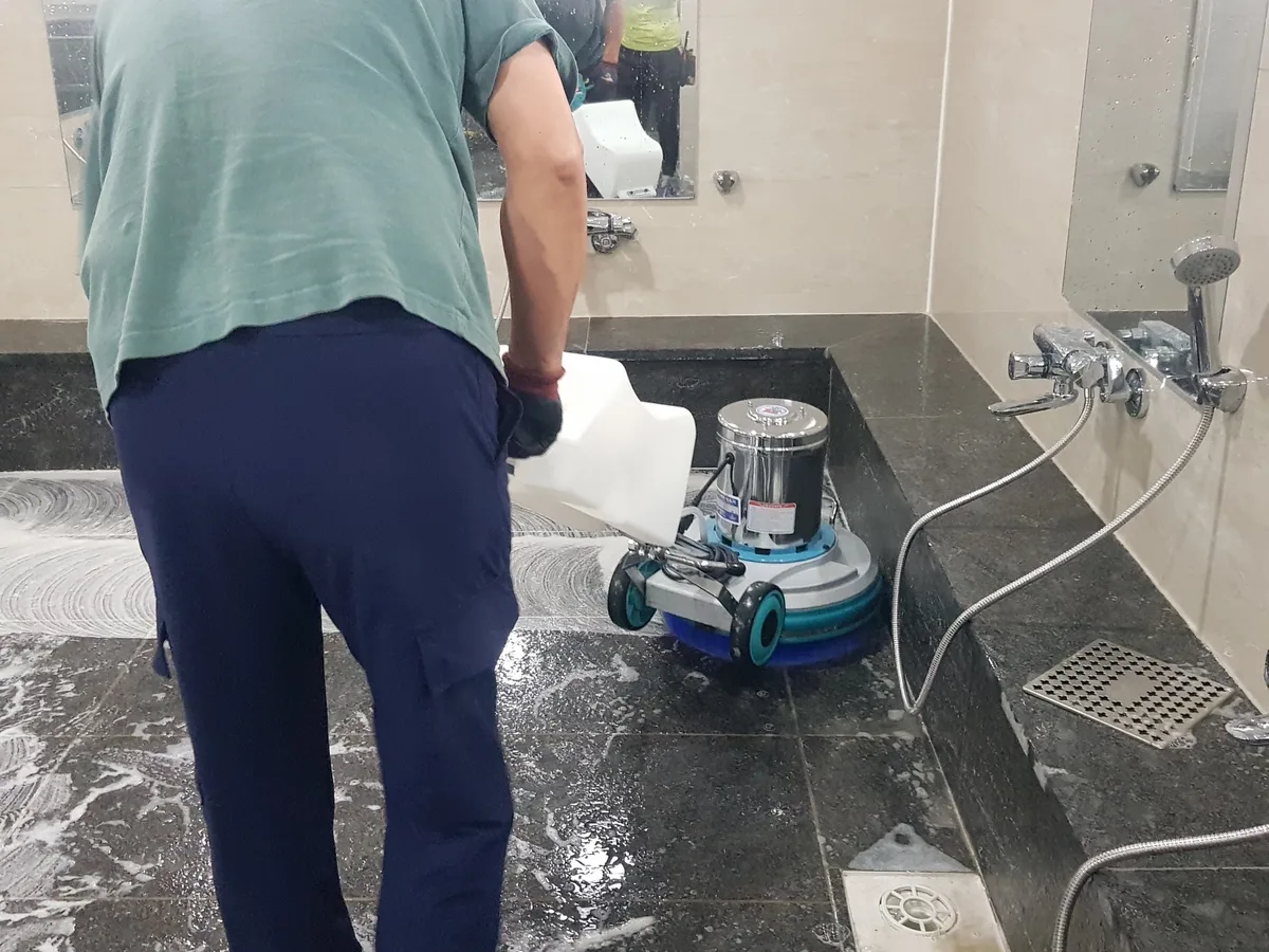의령군 봉수면 찜질방 수전·샤워기 건식 사우나 위생청소 사례 - 행진크린